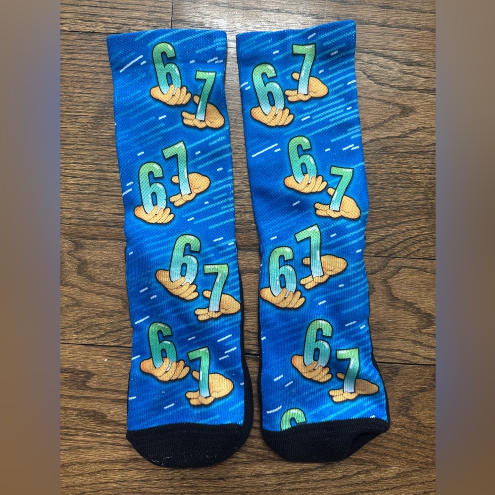 Novelty Blue Cartoon Gloves “6 7” Crew Socks | Size S/M | Fun Graphic Socks